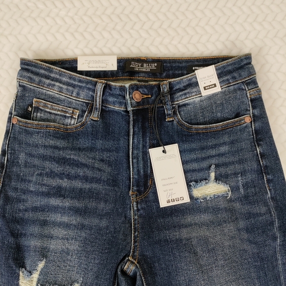 Judy Blue Walnut Creek Mid Rise Distressed Dark Blue Cropped Straight Size 9/29 - Picture 4 of 11